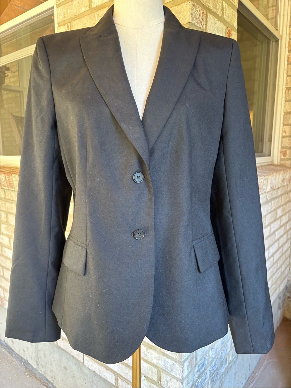 NEW Ann Taylor Black Two-Button Tailored Blazer Wool Blend 10